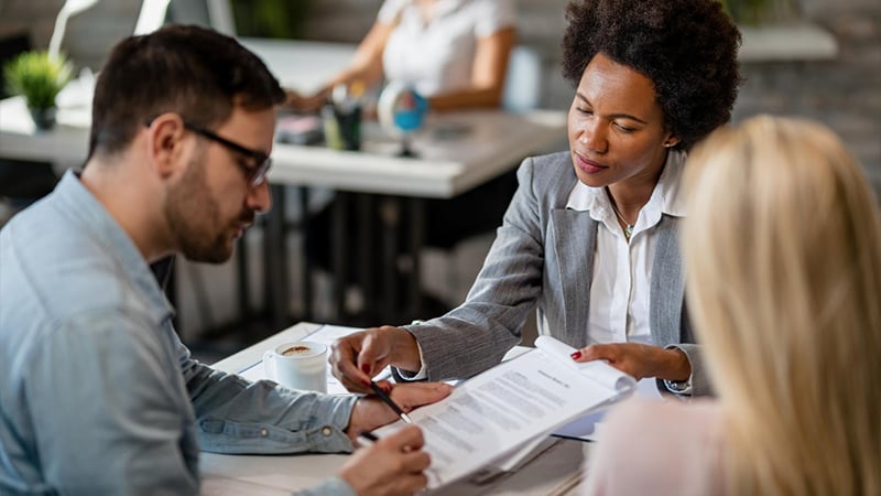 mortgage adviser